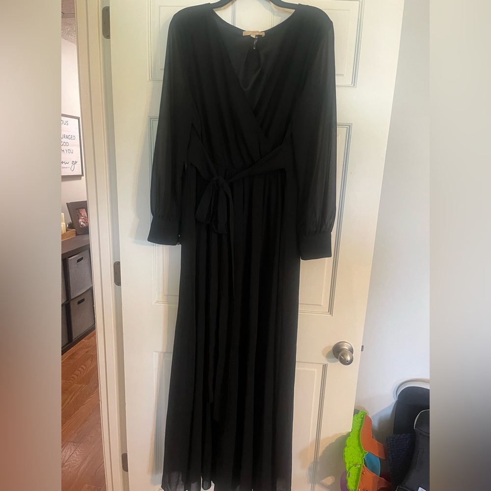 NWOT - Black Formal Boutique Maternity Dress